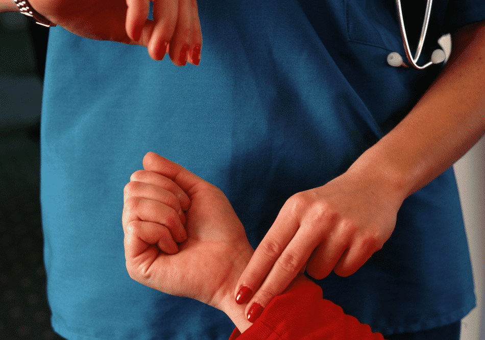 Nadi Pariksha (Pulse Analysis) in Ayurveda – Baner Balewadi