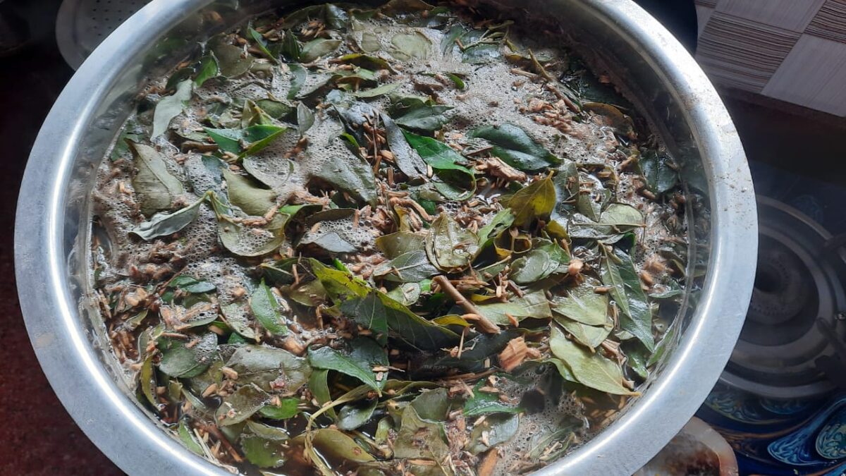 केश्य तेल निर्माण treatment in ayurveda baner